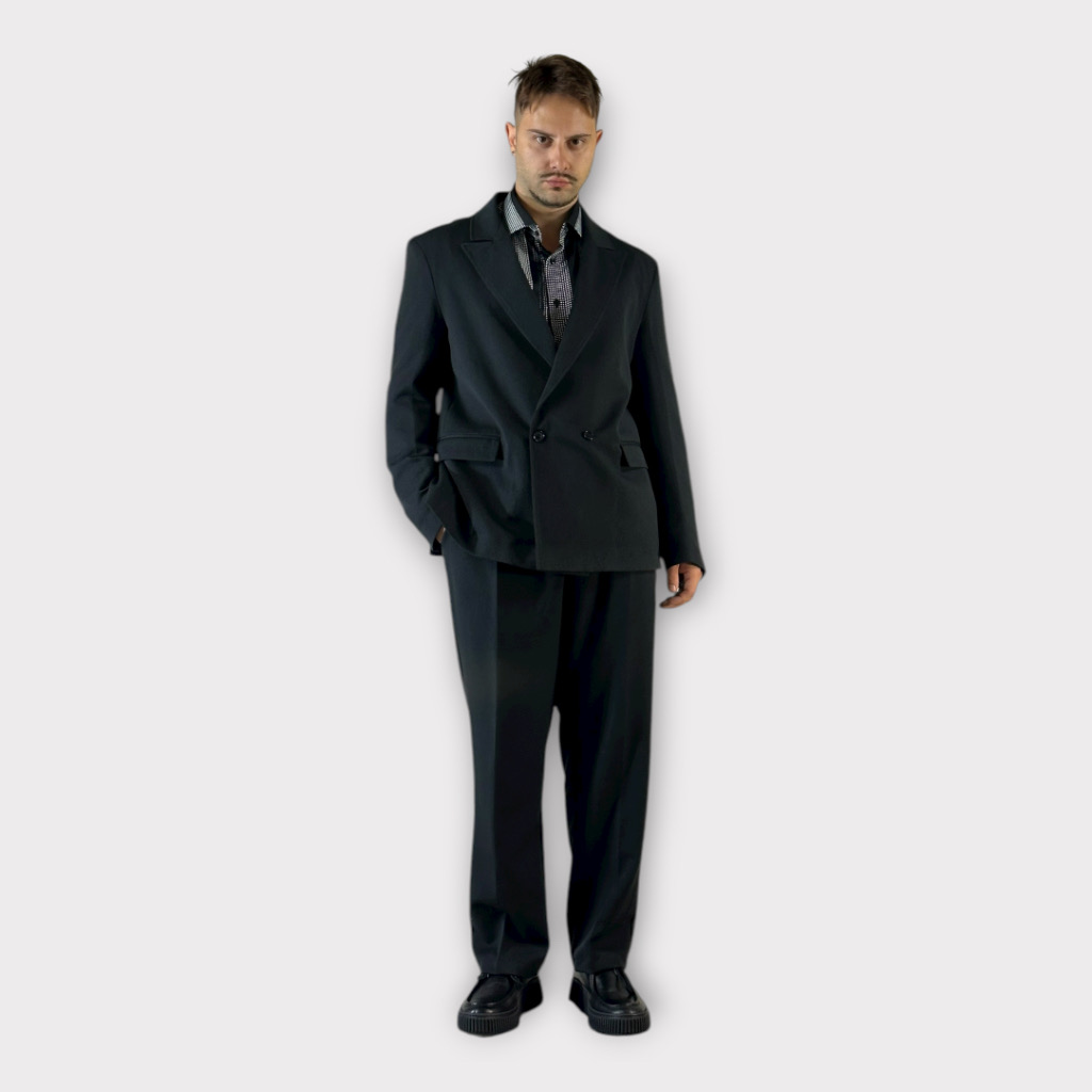 IMG 9593 Κοστούμι Oversized Με Σταυρωτο Κούμπωμα Nero