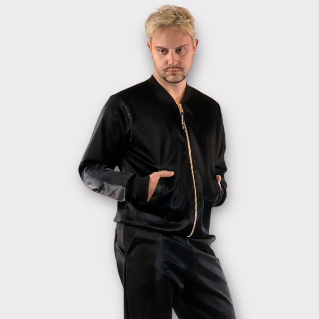 IMG 4214 Takeshy Kurosawa Bomber Hammered